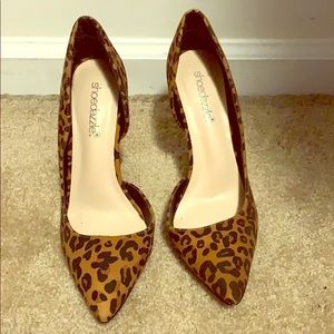 Leopard Print Pumps